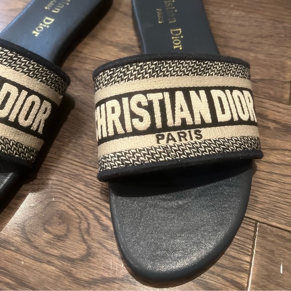 Christian Dior slides - Picture 7 of 7